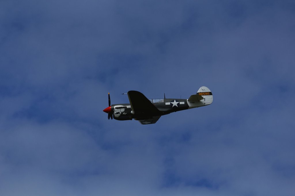 Curtiss-P40-Warhawk-e.jpg